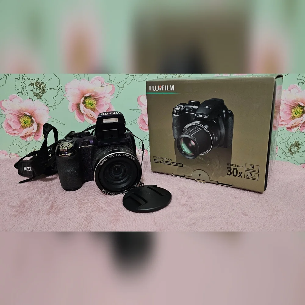 Fujifilm FinePix S4530 Black Digital Camera with 30x Zoom
